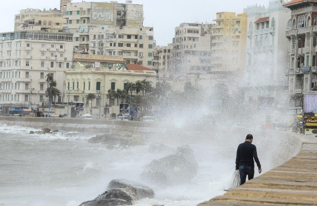 طقس مصر غدًا الثلاثاء.. شبورة وأمطار خفيفة والحرارة تصل إلى 32 درجة بالصعيد